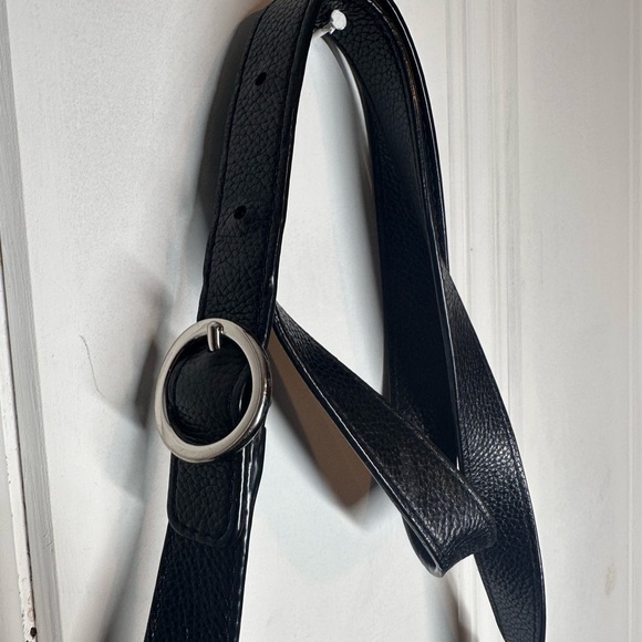 Vintage Coach F16533 Penelope Black Pebble Leather Crossbody Bag - Picture 3 of 8